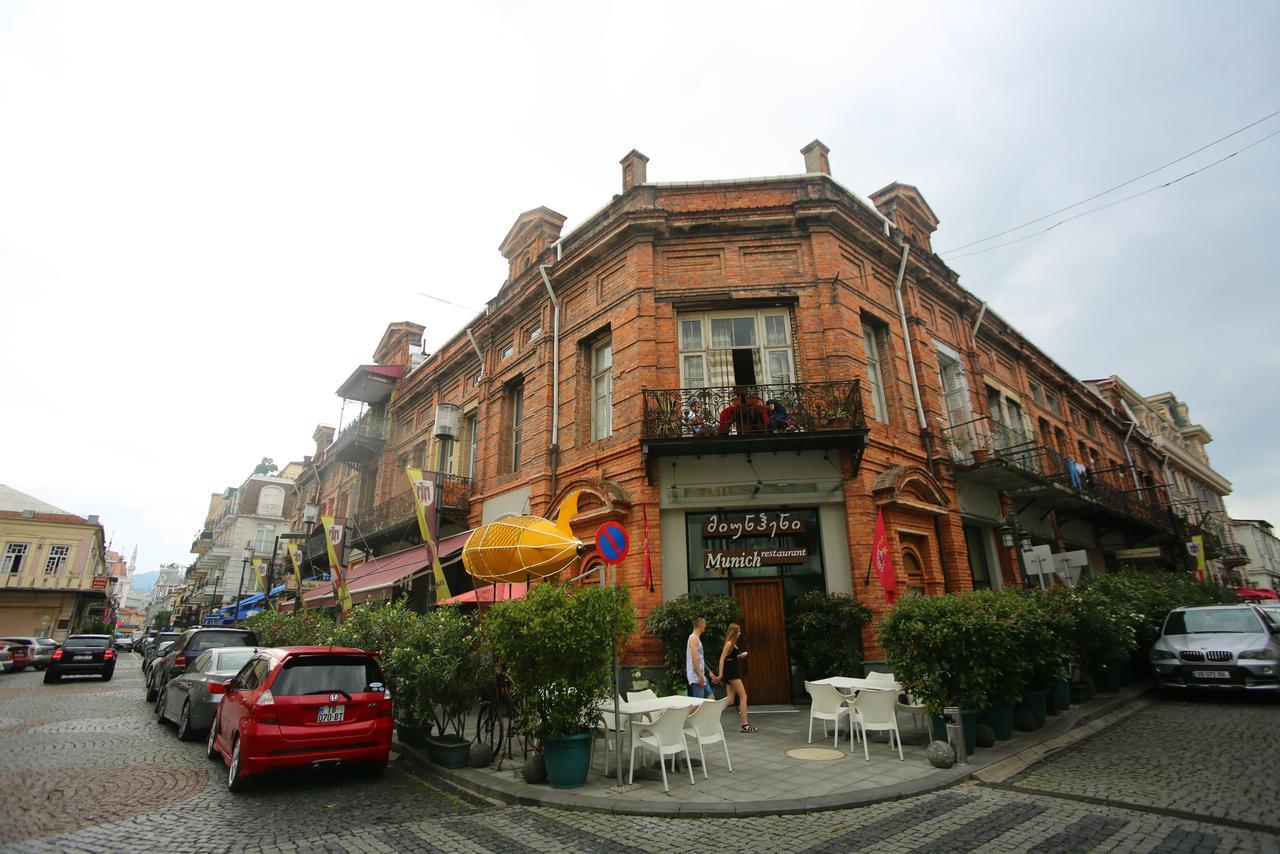 Lilus Hostel Batumi Luaran gambar